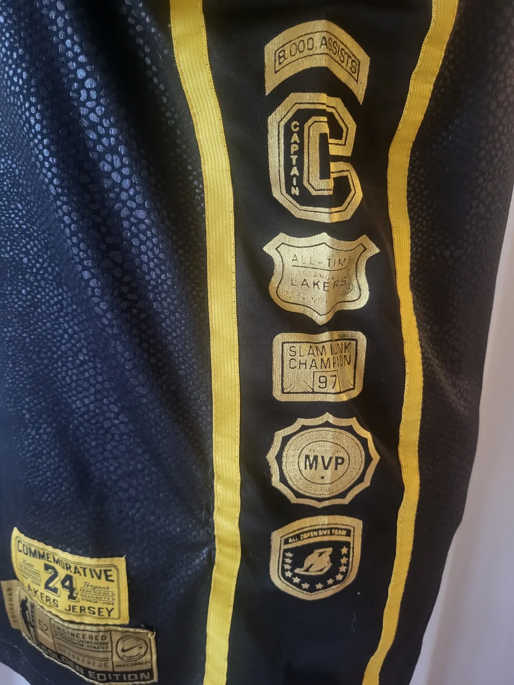 Nike Kobe Bryant Commemorative SnakeSkin Jersey Golden Edition